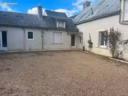 maison de bourg de plain -pied- 70 m carrés- noyant-villages