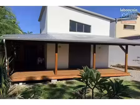 a louer tres belle villa f4 meublée a la riviere saint louis