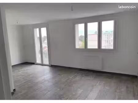 beau 3p 64m² avec balcon