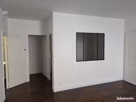 appartement spacieux et refait à neuf
