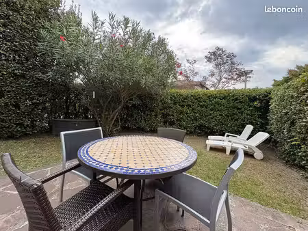studio 1 pièce 28 m²