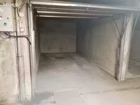 location garage centre oullins
