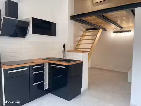 location petite maison de ville t1
