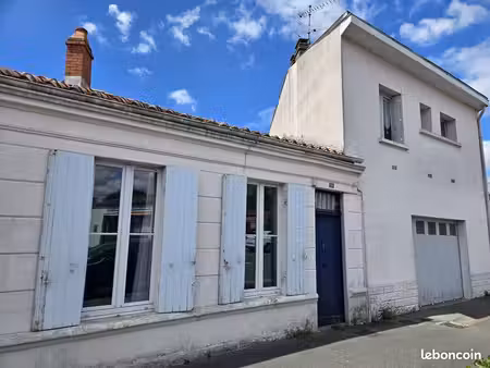 immeuble 97 m² rochefort