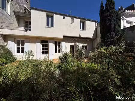 maison 9 pièces 160 m²