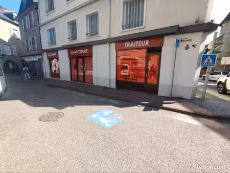 local commercial centre ville