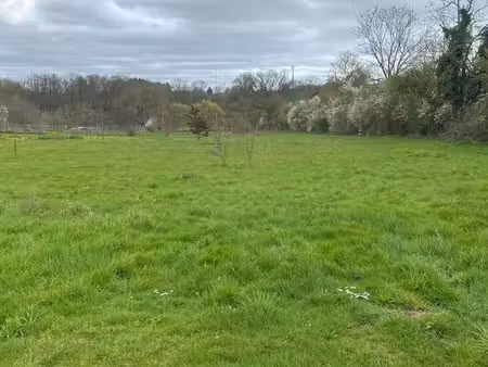 terrain agricole ou de loisir dans un hameau au calme 2000m2