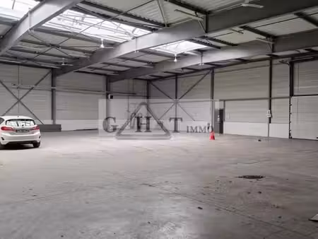 local bureaux 1 470 m²
