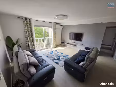 superbe appartement t5 duplex de 124m2 entièrement refait à neuf et vendu meublé à sainte 