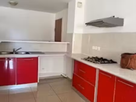 a vendre bel appartement de type f3 très spacieux   lumineux sur la résidence la goelette 