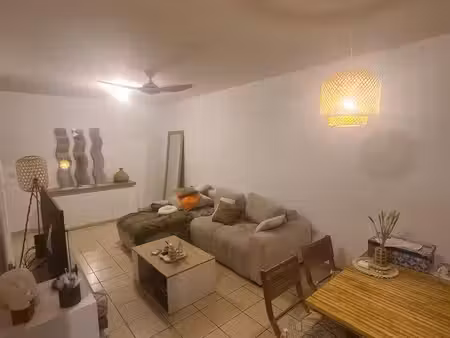 a vendre bel et spacieux appartement de type f2 de standing sur la résidence keller à sain