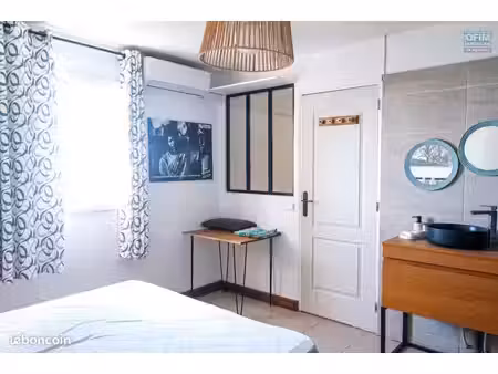 a vendre ce très bel appartement de type f2 sur une résidence sécurisée les amarantes à sa