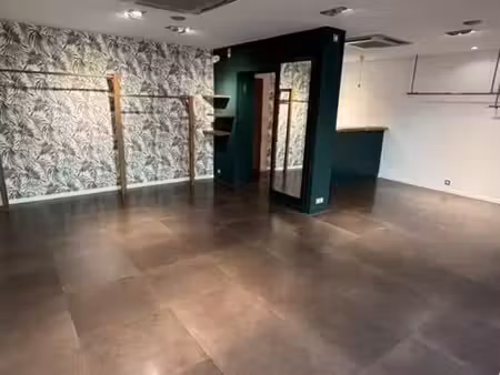 local commercial à louer – centre-ville de saint-denis (carré d'or)