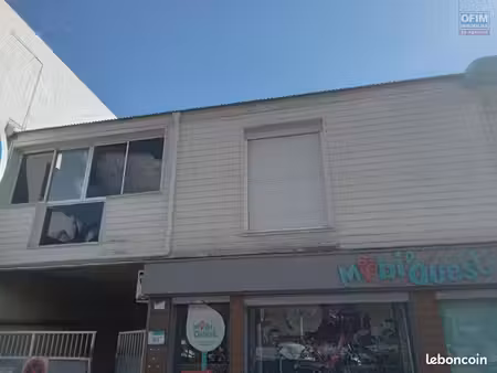 a louer un local commercial ou professionnel très bien situé dans le centre ville de saint