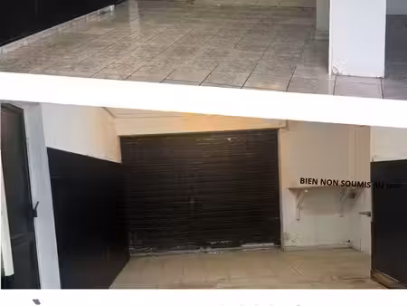 local commercial sainte-suzanne