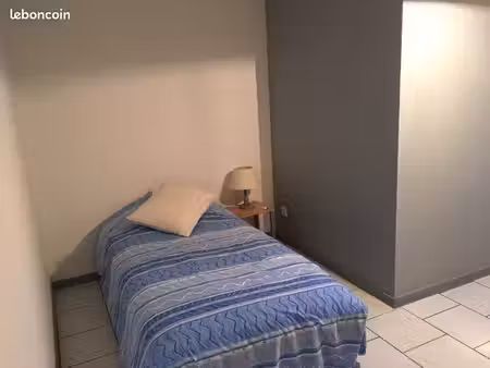 studio indépendant chez l'habitant