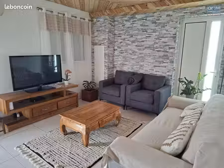 a louer t3 meublé de 60 m2 à la plaine des palmistes - bras creux
