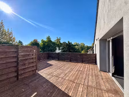 grand loft de 189m2 situé au coeur des avenieres veyrins thuellin
