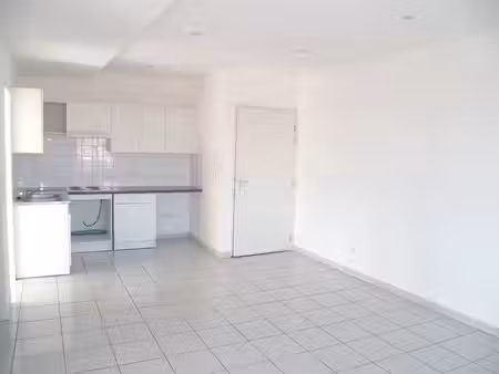 appartement t3 au coeur de mèze investissement locatif clé e
