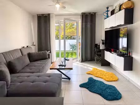 t2 avec grande terrasse et garage  ascenseur adapté pmr