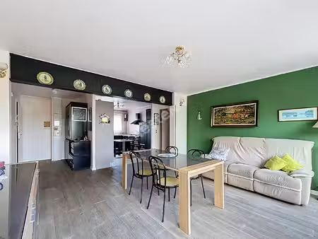 appartement 4 pièces- 3 chambres à vendre à rezé  proche transports et écoles
