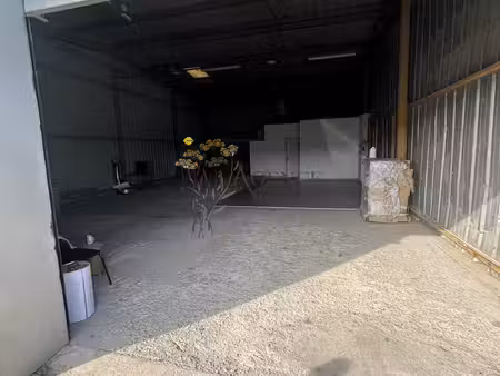 local professionnel de 190 m2 à borgo- proche imf