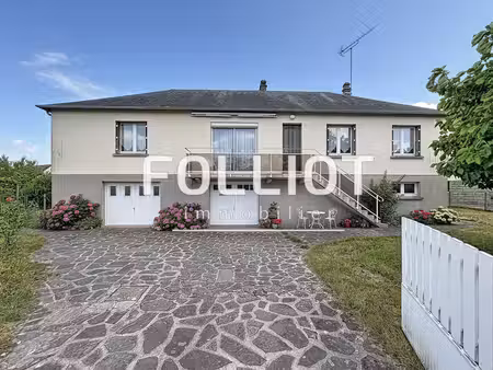 maison familiale de 106 m² avec 5 chambres et sous-sol complet à avranches