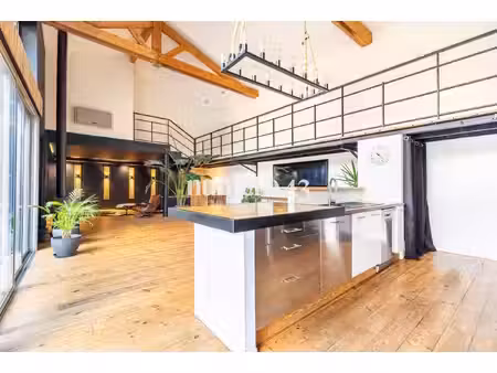 loft contemporain avec terrasse-jardin de 80 m² et garage doubl