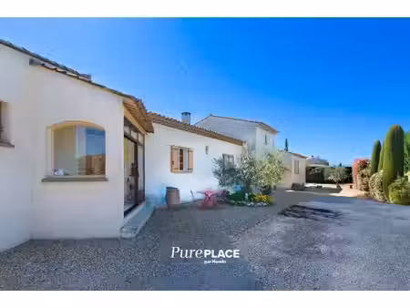 mas provençal d’exception – vue sur le luberon – environnement confidentiel