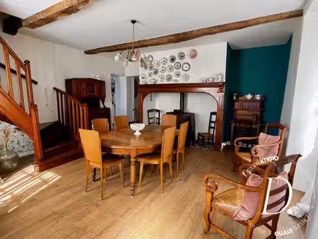 maison ancienne atypique avec jardin arboré au calme – trie-s