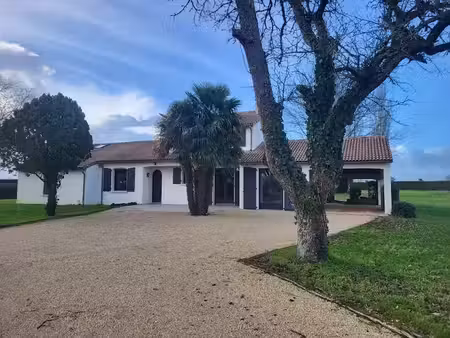 vente maison 7 pièces 144 m² à airvault (79600)  185 000 €