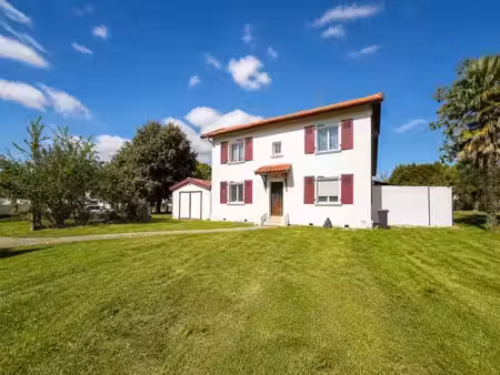 vente maison 5 pièces 107 m² à aire-sur-l'adour (40800)  193 500 €