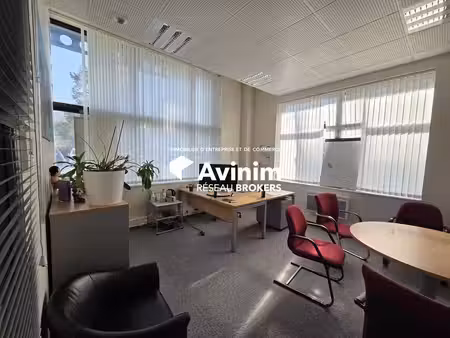 bureau prestigieux de 249 m2 en location - archamps  france