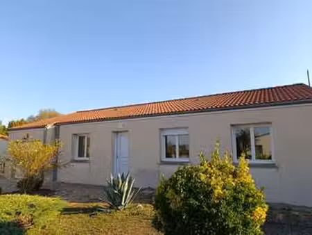 vente maison à landemont (49270) : à vendre / 79m² landemont