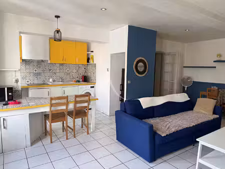 location appartement 3 pièces  66.07m²  saintes