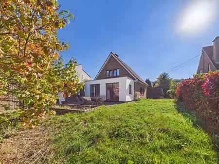 superbe maison rénovée + atelier