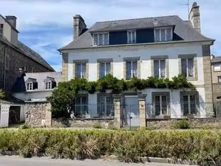 vente demeure d'exception à lannion (22300) : à vendre / 256m² lannion