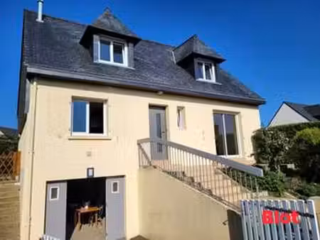 location maison à montreuil-le-gast (35520) : à louer / 98m² montreuil-le-gast