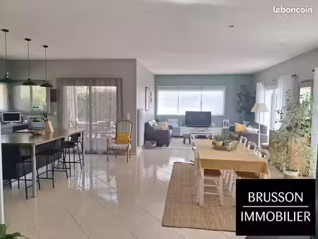 villa 6 pièces 172 m²
