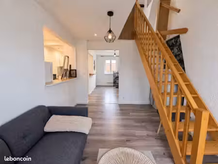 bel appartement t2 meublé - entièrement rénové