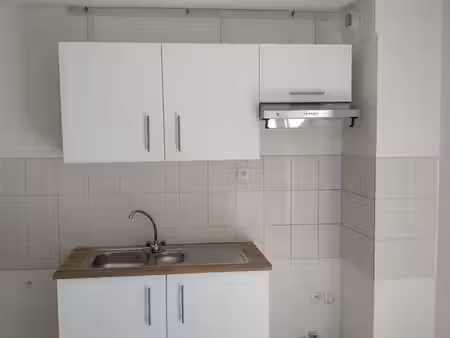 a louer sur saint brice sous foret f3 de 46.5 m²