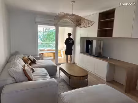appartement t3 meublé de 62 m² avec balcon et garage fermé – saint-cyr-au-mont-d’or