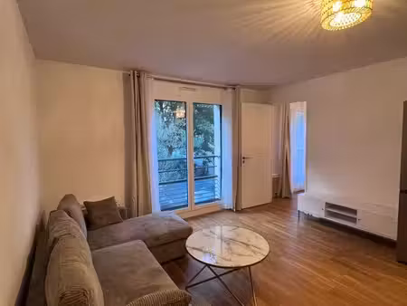 grand t2 43 m² – suresnes limite puteaux – meublé à neuf – sans vis-à-vis direct – grande 