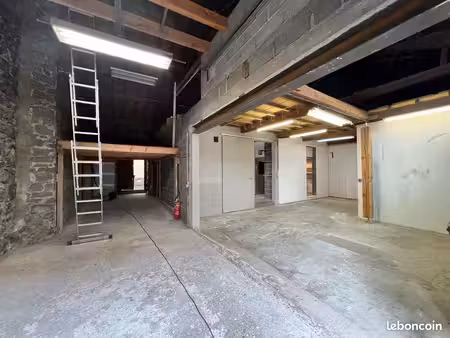 parking/box 145 m² aulnat