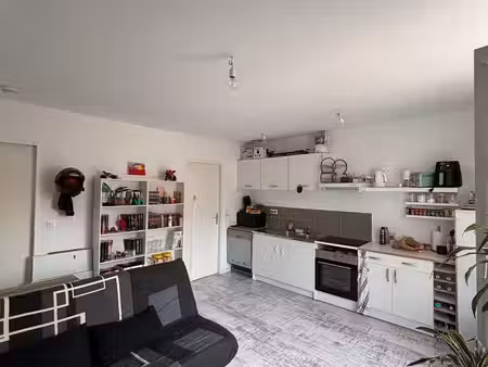 appartement t2 meublé centre + box