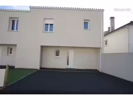 rare maison t4 à louer bail 3 ans non meublée centre de dompierre sur mer