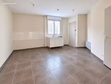 appartement 3 pièces 41 m²