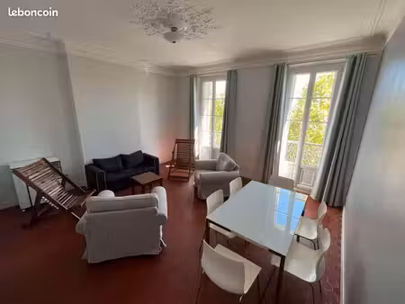 à louer – grand t2 meublé de 66 m² – toulon centre – ascenseur – 880 cc