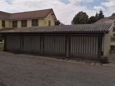 grand garage 18m2 proche centre-ville 60 euros charges comprises