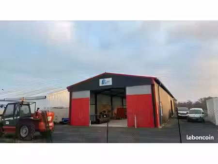 local 300 m2